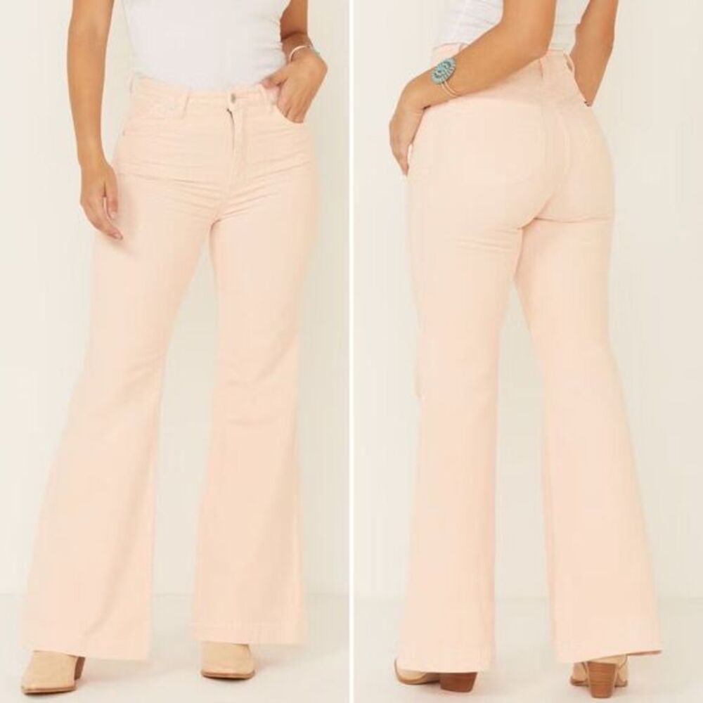 Rolla’s NWT High Rise East Coast Flare Corduroys in Ballet Pink Size 26